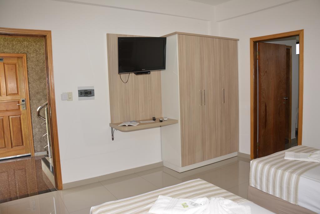 Hotel Salzburgo Ciudad del Este Habitación foto